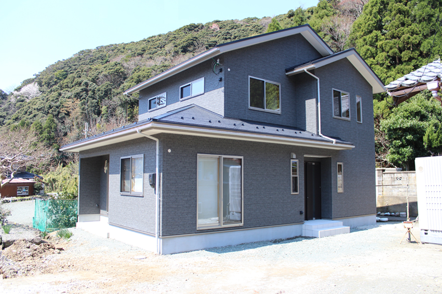 小浜市:延床面積約37坪 家事コーナーやフリースペース付住宅 小浜市:延床面積約37坪 家事コーナーやフリースペース付住宅