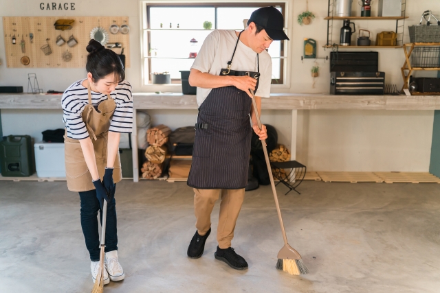 ビルトインガレージの窓選び！自然光とプライバシーを保つ断熱性能の高い窓と配置法